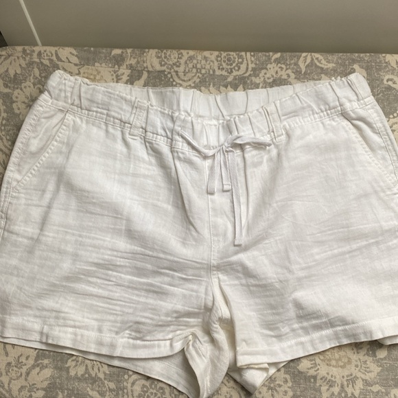 Set of 2 linen shorts - Picture 3 of 4